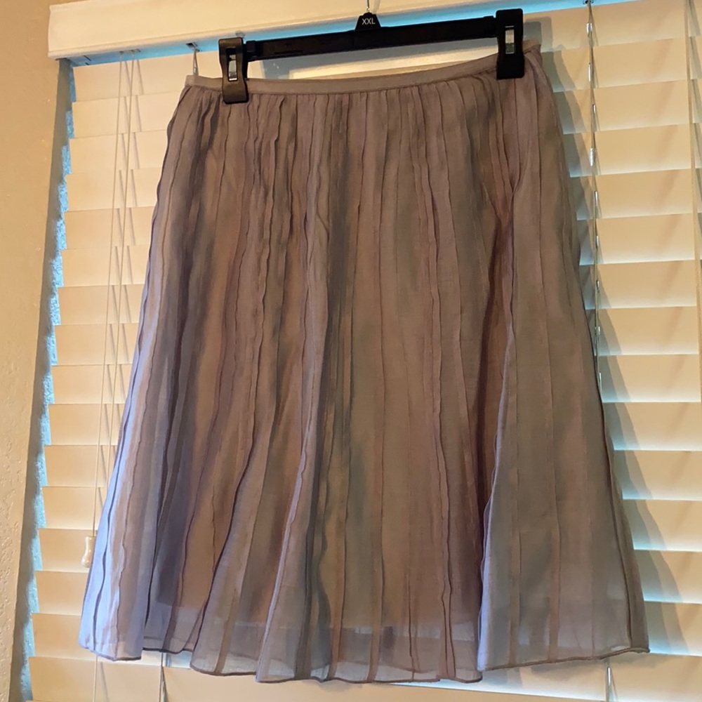 NIC+ZOE Light gray lined pleated MIDI length skirt